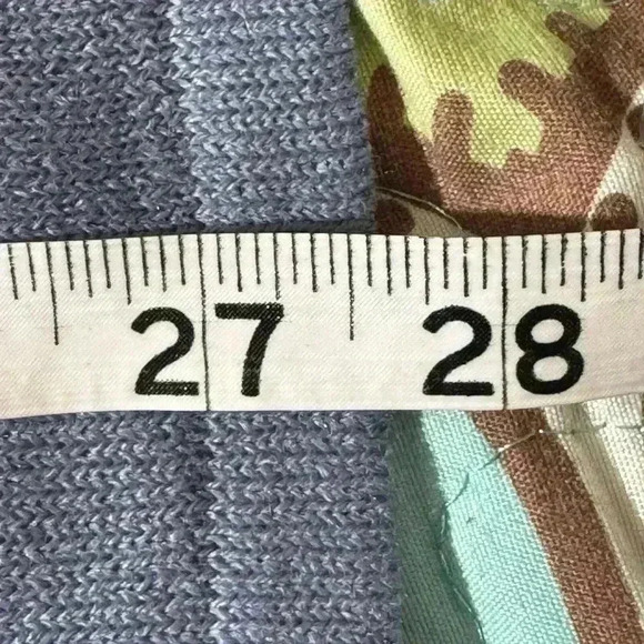 Evelyn Taylor size 1XL sweater.  Pre-loved with minimal signs of wear. - Picture 4 of 4